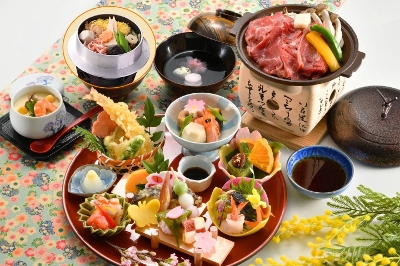 華結び会席＜釜飯＞