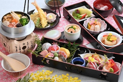 長手二段御膳さくら＜釜飯＞